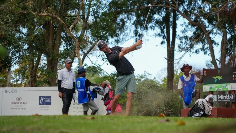 Andrew Campbell claims halfway lead at PNG Open Andrew Campbell claims halfway lead at PNG Open
