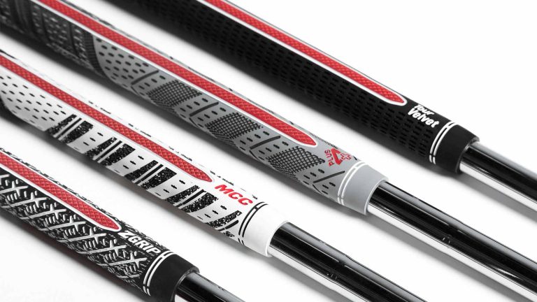 The real way to choose the right golf grip, according to a fitter