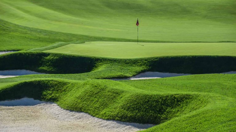 How this 6-time major championship host site regained its luster