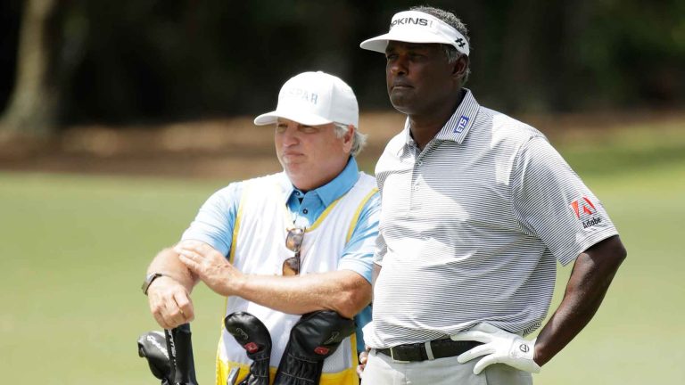 What’s it like caddying for Vijay Singh? Former caddie explains What's it like caddying for Vijay Singh? Former caddie explains