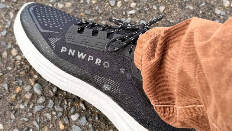 Are these shoes really ‘PNW proof’? I tried them at Chambers Bay Are these shoes really 'PNW proof'? I tried them at Chambers Bay