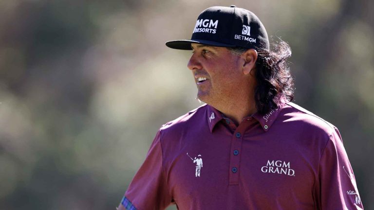 Pat Perez talks life at LIV Golf, PGA Tour reinstatement and more