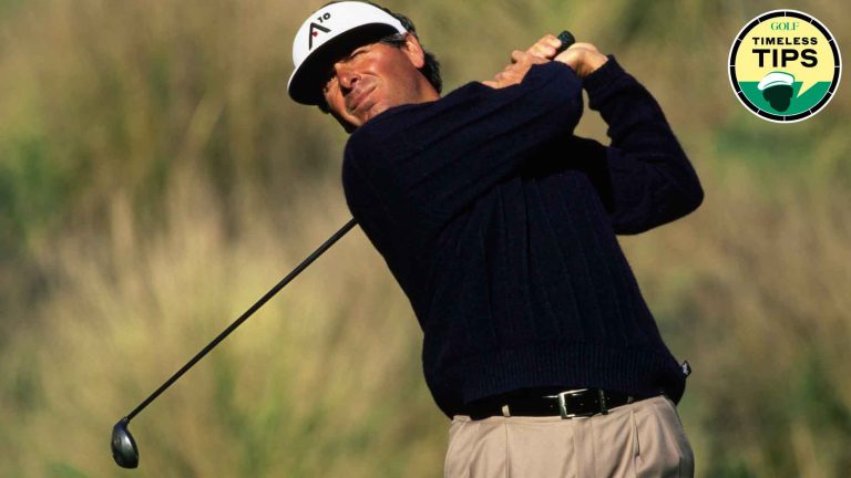 How Fred Couples swings fast while looking so smooth