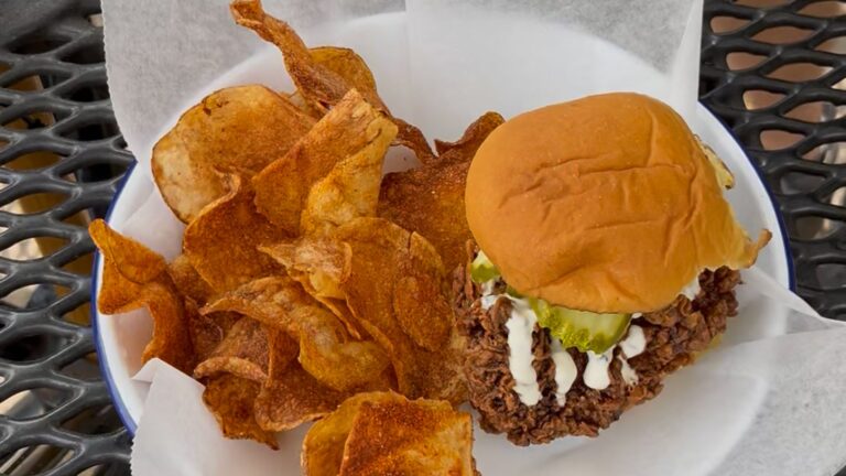 The best fried chicken in golf? This muni makes a legitimate claim
