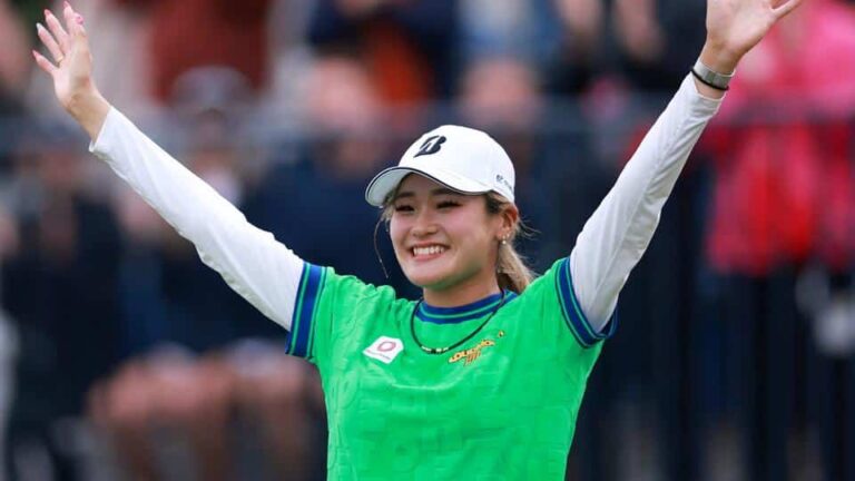 AIG Women’s Open 2026 – Kuwaki Wins Maiden Major in Playoff Shino Kuwaki of Japan celebrates victory on the 18th green following the second play-off hole during the Final Round of the AIG Women's Open 2026 at Royal Lytham & St. Annes